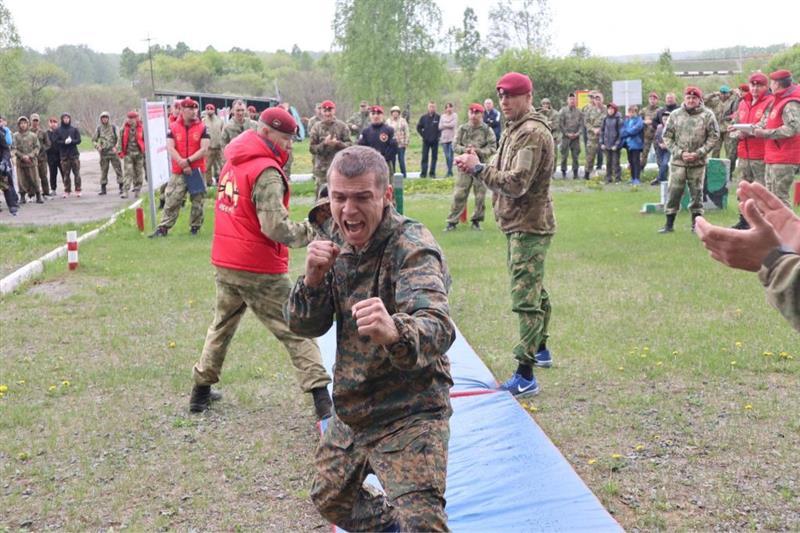 Испытания на право ношения «крапового берета». Фото: Росгвардия