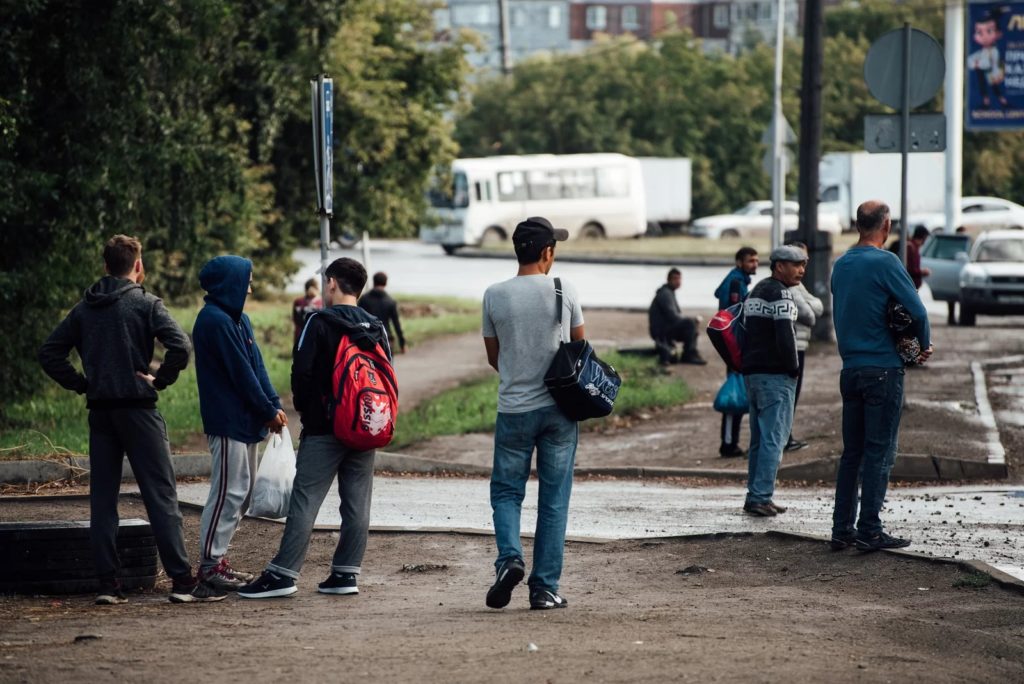 «Скажите государству: открывайте, пожалуйста, границы. Надо уезжать домой»