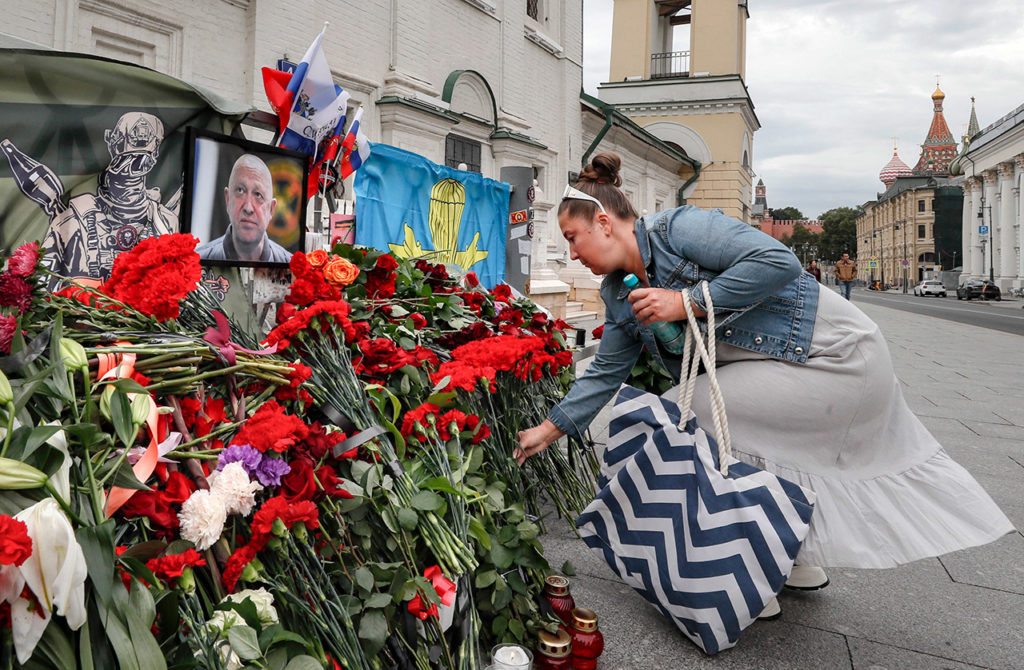 Стихийные мемориалы Пригожину в Москве