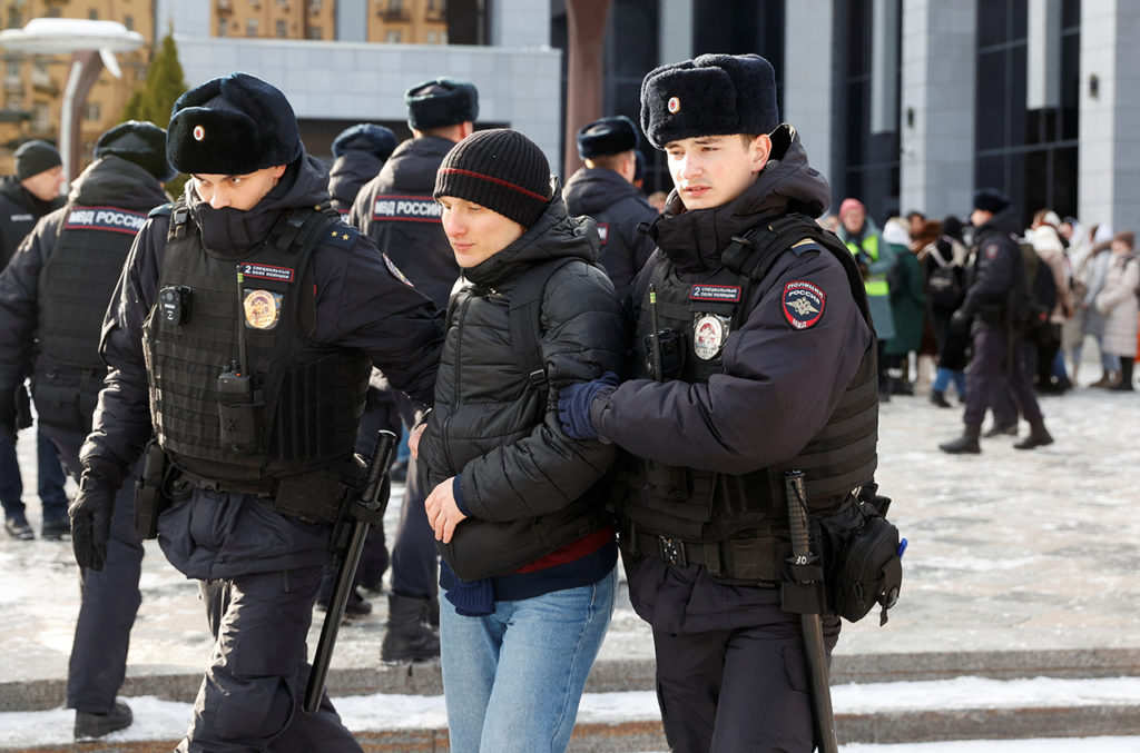 «Давайте вернем домой тех, кто еще не успел умереть»